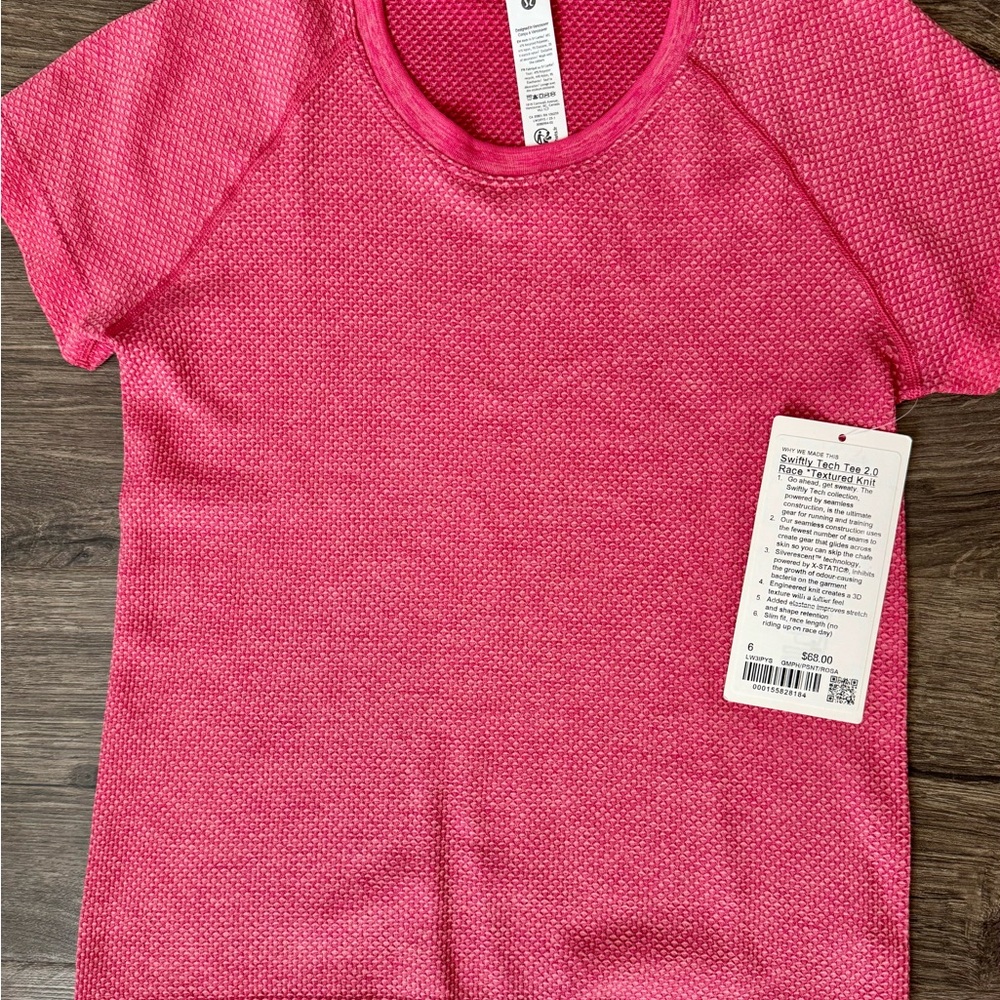NWT Lululemon Swiftly tee